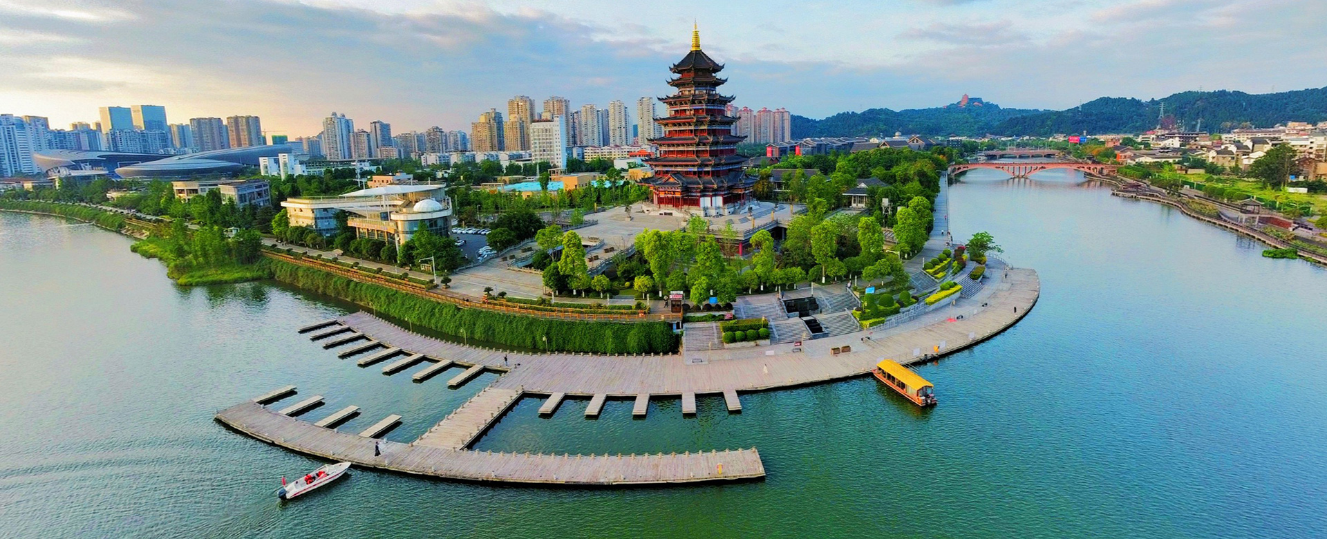 興企愛(ài)崗、志美行厲、建功立業(yè)